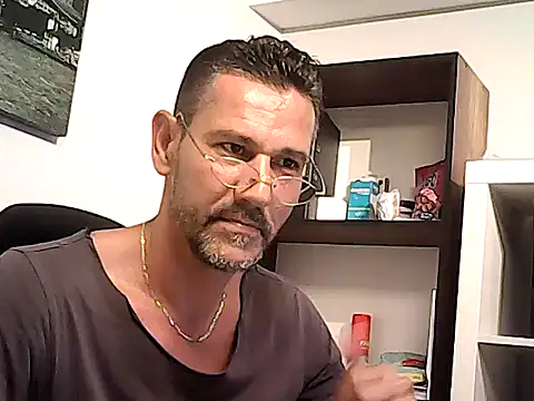 Snapshot of mastercharisma35 chatting on July 2026 10:39:01 AM mastercharisma35 online show from July 2026 10:39:01 AM