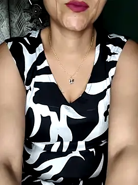 Horny Shalu online show from September 2025 05:35:02 PM