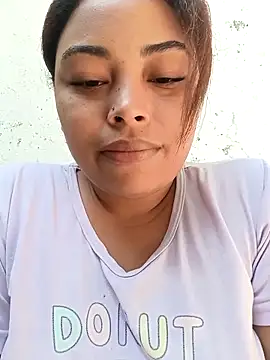 Naomi-Summer online show from November 2025 04:18:01 PM