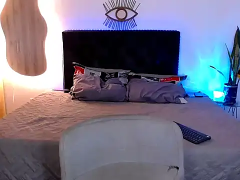 Snapshot of NoahDevil18 chatting on September 2025 10:48:02 PM NoahDevil18 online show from September 2025 10:48:02 PM