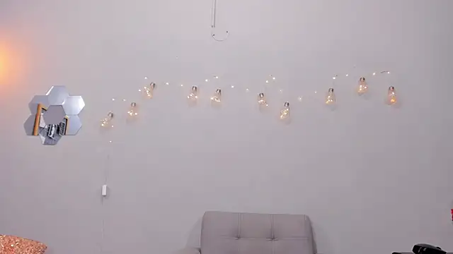 alianim online show from November 2025 07:29:01 AM