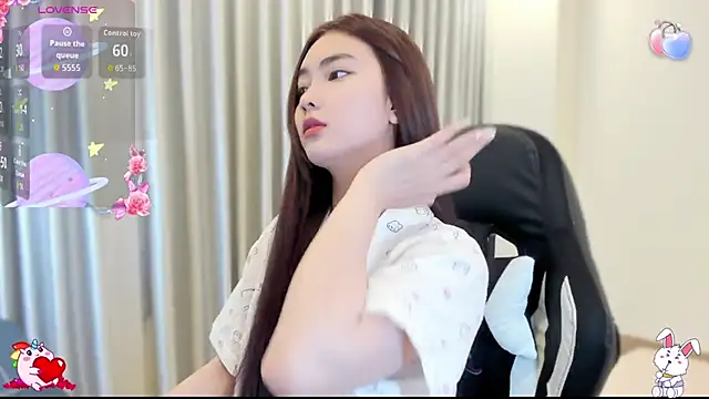 Snapshot of -Rose99- chatting on February 2026 01:07:02 PM -Rose99- online show from February 2026 01:07:02 PM