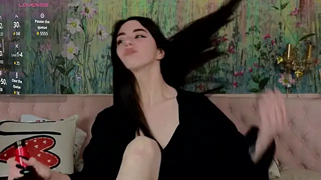 IvoryWood  online show from April 2026 07:39:01 PM