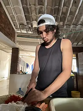 Luxx 14 online show from February 2026 05:25:01 PM