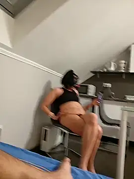 Sandrasweetgirl online show from February 2026 05:11:01 PM