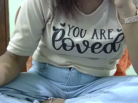 CHAMELI4747 online show from October 2025 08:48:02 AM