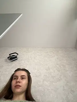 Delilah Leila online show from December 2025 10:42:01 AM