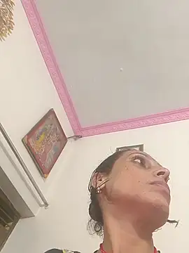 Snapshot of ISHANI-SINGH chatting on December 2025 05:00:01 PM ISHANI-SINGH online show from December 2025 05:00:01 PM