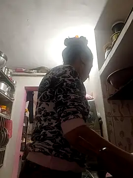 Snapshot of ISHANI-SINGH chatting on February 2026 03:05:01 AM ISHANI-SINGH online show from February 2026 03:05:01 AM