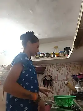 Snapshot of ISHANI-SINGH chatting on June 2026 02:45:02 AM ISHANI-SINGH online show from June 2026 02:45:02 AM