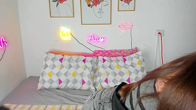arielmishel online show from May 2026 09:49:02 AM