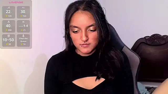 Snapshot of Ari_20_ chatting on October 2025 07:11:01 PM Ari 20 online show from October 2025 07:11:01 PM