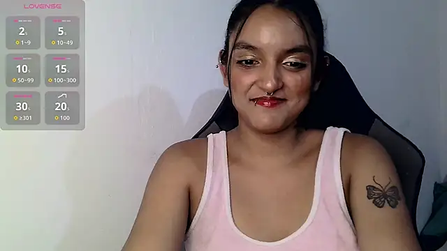 Snapshot of Ari_20_ chatting on October 2025 12:44:02 AM Ari 20 online show from October 2025 12:44:02 AM