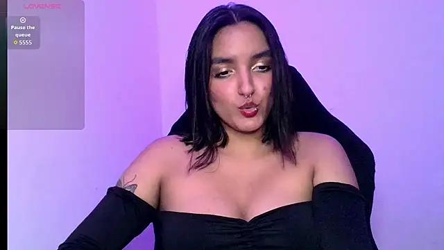 Snapshot of Ari_20_ chatting on November 2025 08:42:01 PM Ari 20 online show from November 2025 08:42:01 PM