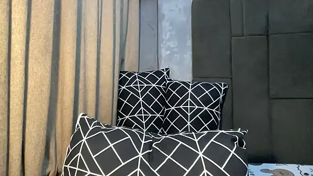 Claudia Johnson online show from September 2025 02:45:01 AM