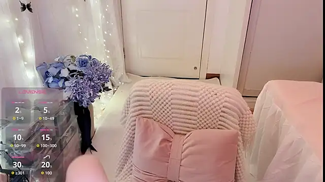 Snapshot of charlotte520 chatting on May 2026 12:05:01 AM charlotte520 online show from May 2026 12:05:01 AM