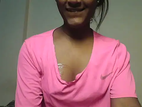 Snapshot of mickle_james chatting on July 2026 08:12:02 PM mickle james online show from July 2026 08:12:02 PM