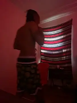 Taydagr8 online show from December 2025 06:17:01 PM