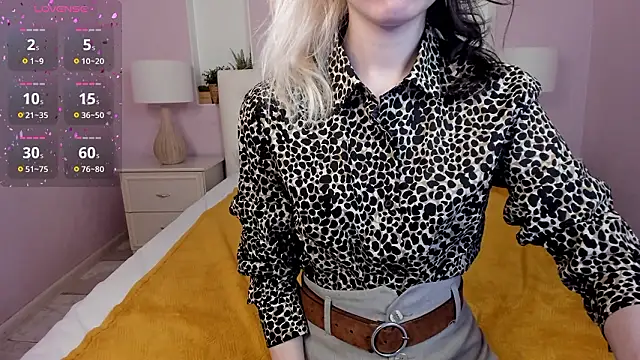 girl next doorr online show from March 2026 01:18:01 PM