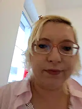 VikaKing online show from December 2025 09:58:01 AM