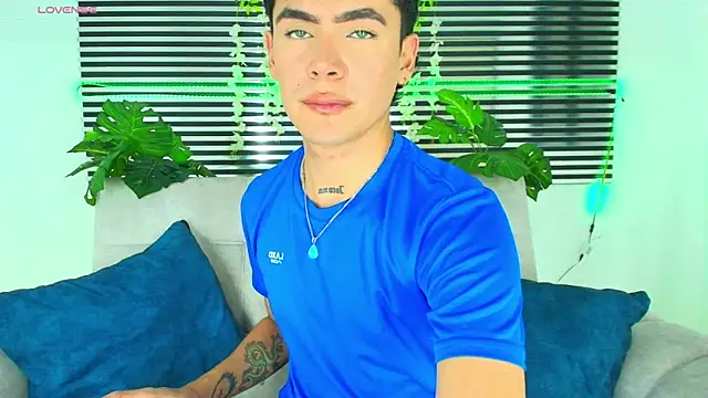 CamiiGuzmanX online show from January 2026 08:11:02 PM