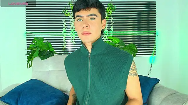 CamiiGuzmanX online show from January 2026 07:48:02 PM