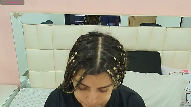 gisell gomez online show from December 2025 12:03:02 PM