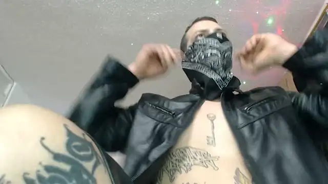 Thomasjons  online show from March 2026 04:12:02 AM