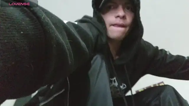 Thomasjons  online show from June 2026 04:28:01 AM