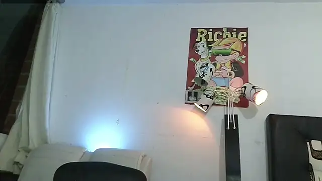Thomasjons  online show from June 2026 01:21:01 AM