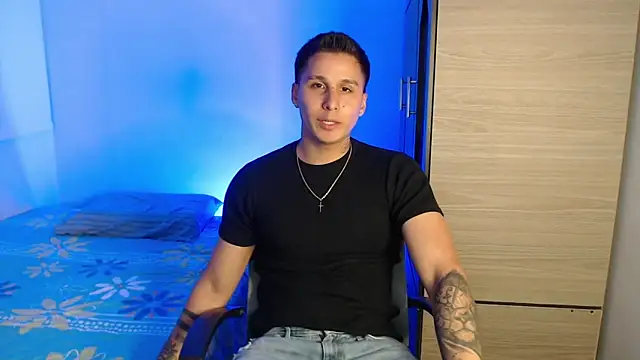 valentinosex1 online show from November 2025 07:13:01 PM