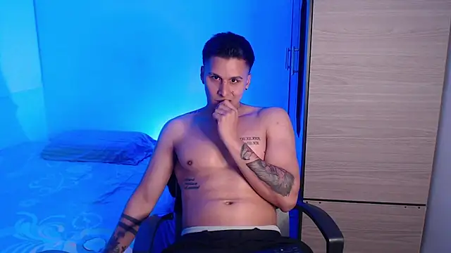 valentinosex1 online show from January 2026 12:27:01 AM