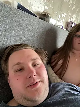 CurvyPaar2 online show from April 2026 04:21:01 PM