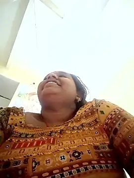 Hot crety online show from November 2025 01:05:02 AM