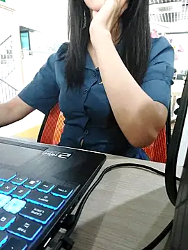 meomeocute online show from April 2026 04:24:02 AM