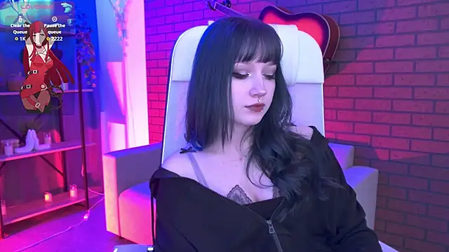 LiliLuna online show from January 2026 04:45:01 PM