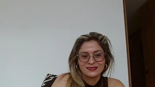 linda-mature43 online show from October 2025 05:46:01 PM