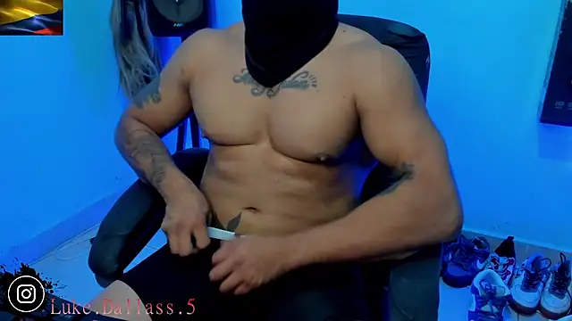 Snapshot of zeus_7777 chatting on May 2026 08:52:01 AM zeus 7777 online show from May 2026 08:52:01 AM
