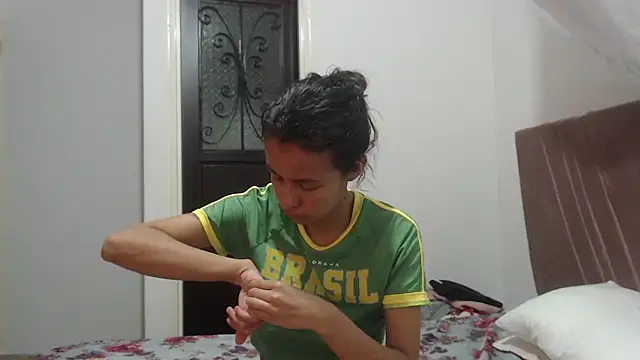 nathaly jones  online show from January 2026 12:10:01 PM