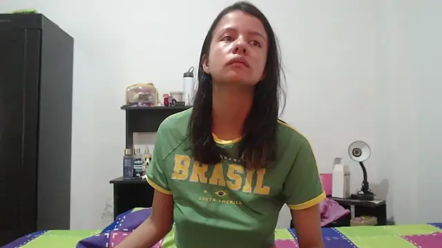 Snapshot of nathaly_jones_ chatting on July 2026 01:15:02 PM nathaly jones online show from July 2026 01:15:02 PM