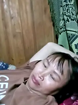 maple694 online show from October 2025 02:52:01 PM