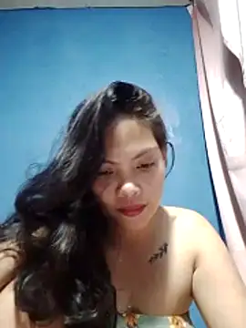 Snapshot of missluvv chatting on March 2026 01:18:01 PM missluvv online show from March 2026 01:18:01 PM