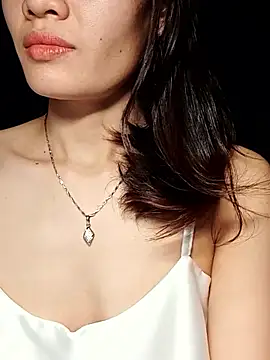 Hinna x online show from December 2025 01:29:02 PM