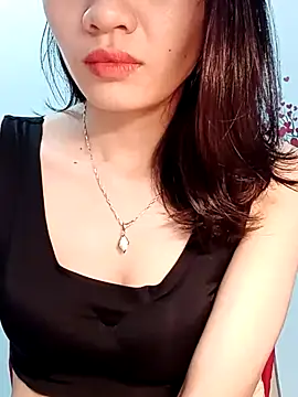 Hinna x online show from April 2026 10:14:02 PM