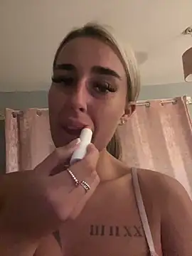 EllieMaeBaby online show from October 2025 07:46:02 PM