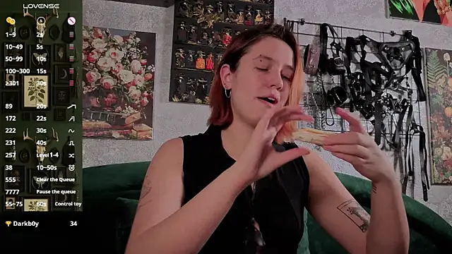 the high priestess online show from November 2025 04:38:01 AM