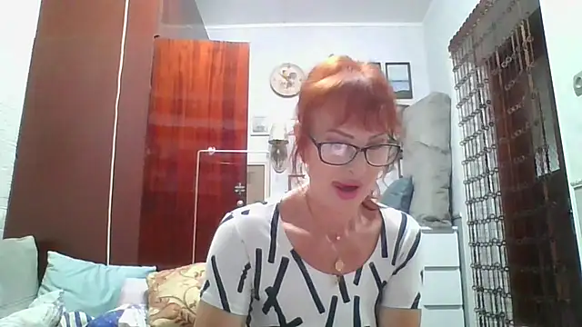 Mellana online show from October 2025 01:53:02 PM