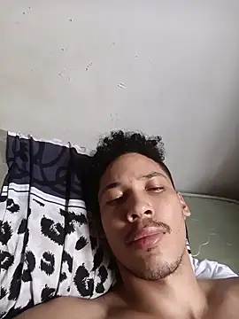 RuiMaddoox online show from December 2025 01:38:02 PM