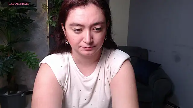 Anaa Rose online show from July 2026 01:47:01 PM