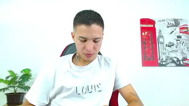 Cumandres18 online show from April 2026 02:54:02 PM